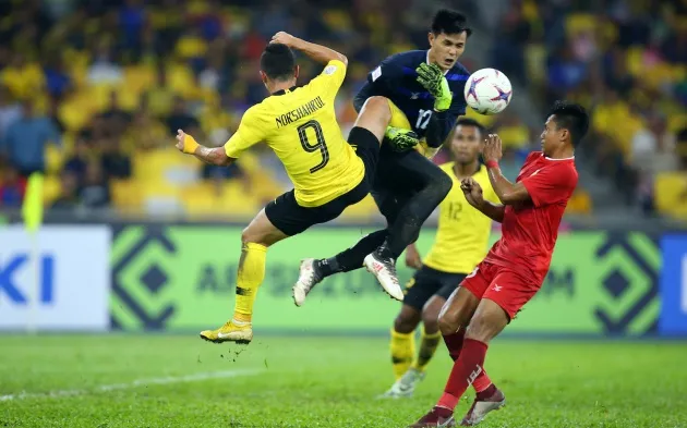 Fox Sports chọn đội hình tiêu biểu AFF Cup: Cú sốc hàng phòng ngự! - Bóng Đá