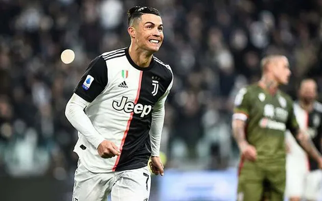 Bị chê hết thời, Ronaldo vẫn kiếm được thu nhập khủng - Bóng Đá