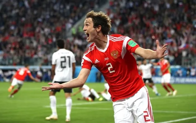 Newcastle muốn mua Mario Fernandes - Bóng Đá