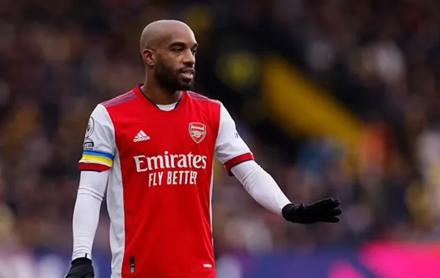 Alexandre Lacazette and Arsenal will wait until the summer to make a decision over the striker's future, reveals Mikel Arteta - Bóng Đá