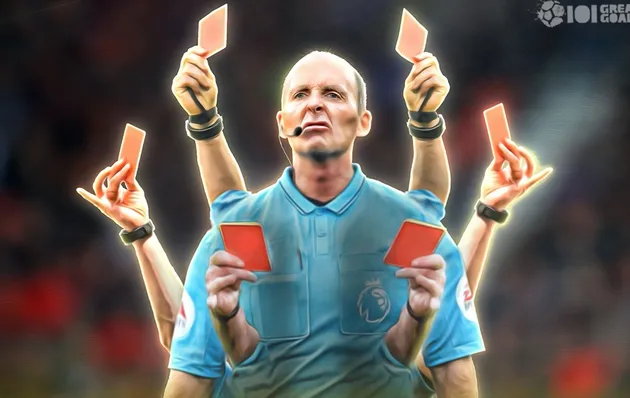 Những sự thật thú vị chưa biết về 'thánh rút thẻ' Mike Dean - Bóng Đá