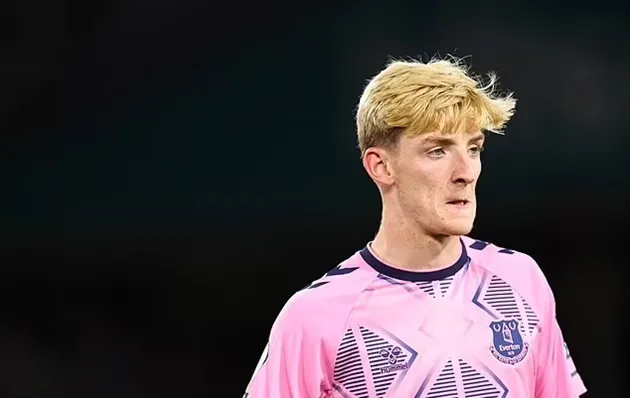 Anthony Gordon 'NEVER got close' to leaving Goodison Park despite Chelsea interest - Bóng Đá