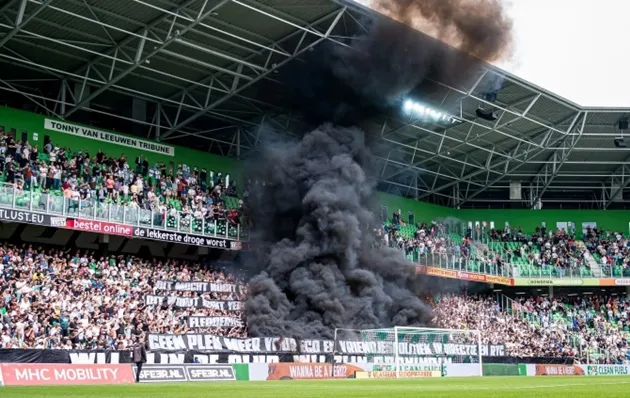 Ajax clash ABANDONED just ten minutes - Bóng Đá