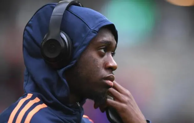 Ten Hag provides cryptic update on Man Utd outcast Aaron Wan-Bissaka - Bóng Đá