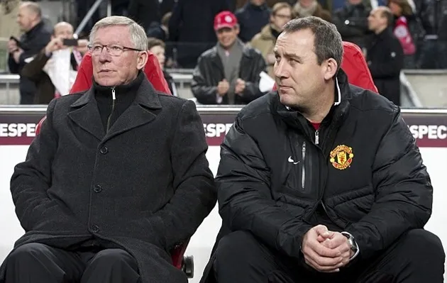 Phó tướng của Sir Alex chính thức chia tay Man Utd - Bóng Đá