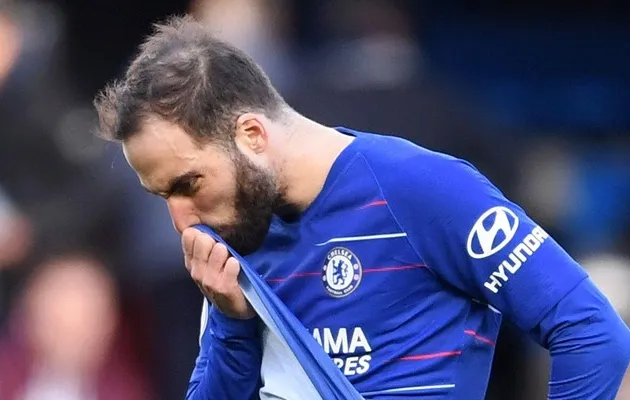 Higuain vẫn có thể ở lại Chelsea dù đội bóng bị cấm chuyển nhượng - Bóng Đá