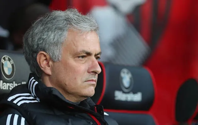 Thắng Bournemouth, Mourinho vẫn chưa 