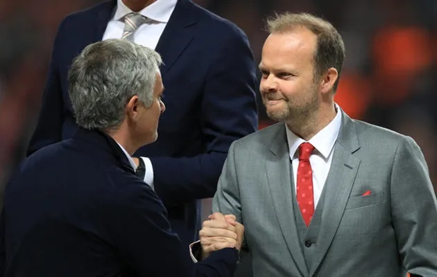 mourinho và ed woodward nên bắt tay tìm ra điều tốt nhất cho man utd - Bóng Đá