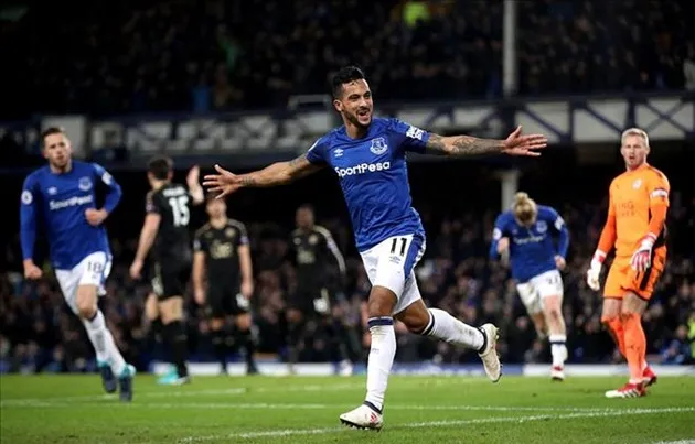 Theo Walcott lập cú đúp trong ngày chào sân Goodison Park - Bóng Đá