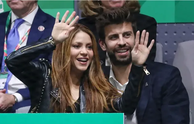 Pique ngoại tình với bạn của Shakira - Bóng Đá