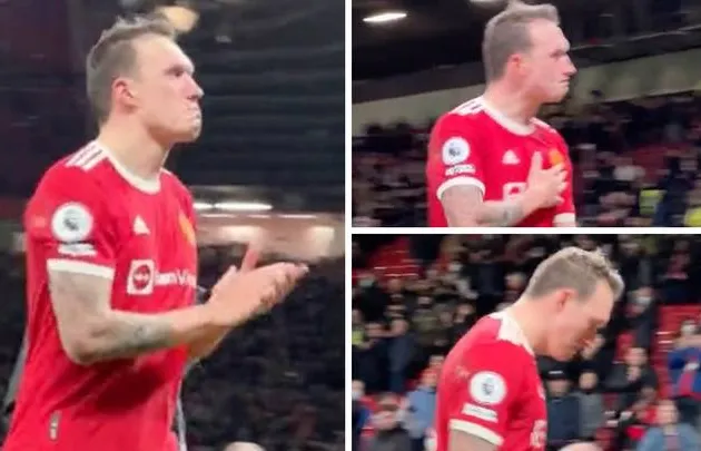 Phil Jones Brought To Tears By Manchester United Fans Chanting His Name After Wolves Defeat - Bóng Đá