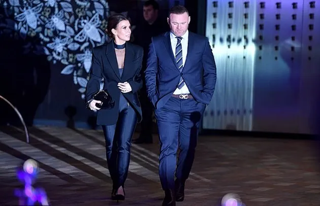 Wayne and Coleen Rooney joined by Man Utd stars past and present at documentary premiere - Bóng Đá