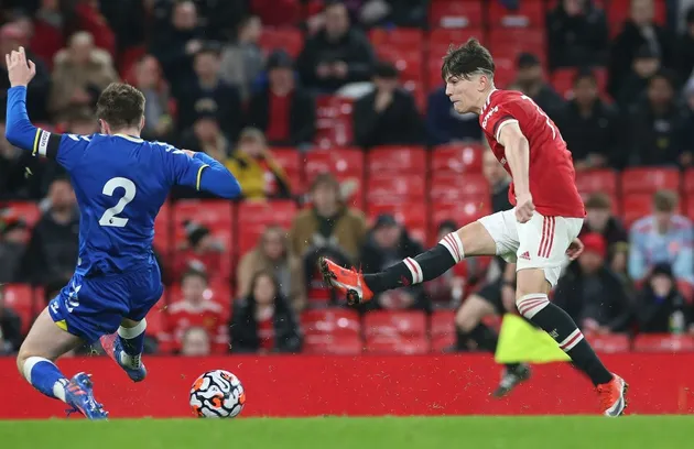 Solo ghi bàn từ sân nhà, một phiên bản Bale tốc độ xuất hiện ở Man Utd - Bóng Đá