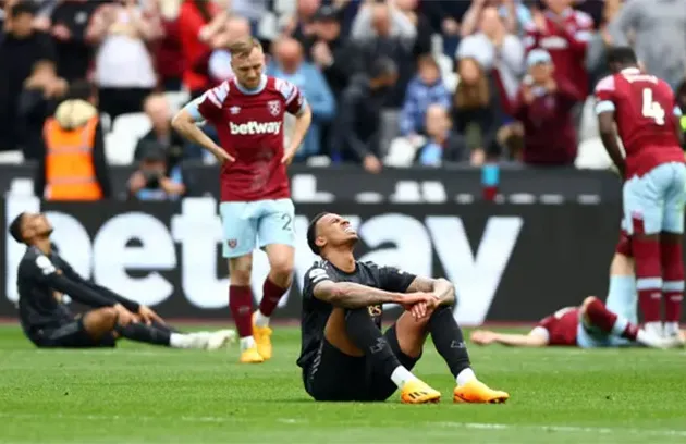 Vấn đề khiến Arsenal hụt hơi trong cuộc đua vô địch - Bóng Đá