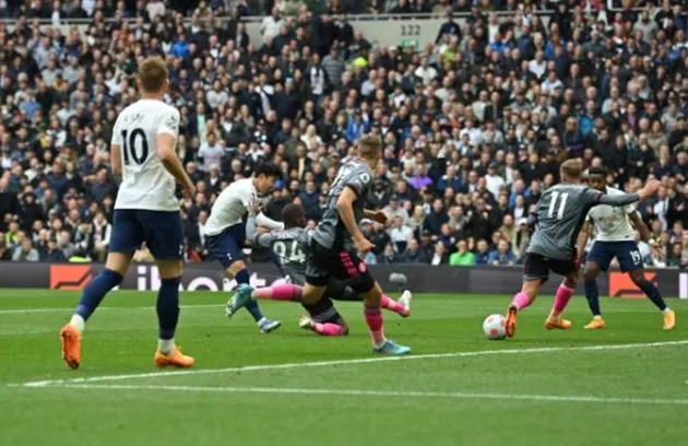 Son Heung-min 'cân team', Spurs đẩy Arsenal xuống vị trí thứ 5 - Bóng Đá