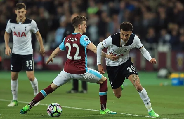 Lanzini bùng nổ khiến Tottenham ôm hận - Bóng Đá