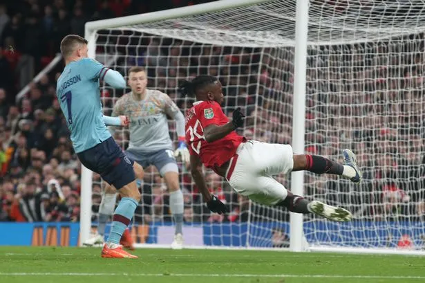 Chấm điểm Man Utd: Điểm 9 duy nhất; Choáng với Wan-Bissaka - Bóng Đá