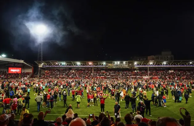 Ăn mừng quá khích CĐV Nottingham Forest gây ra họa lớn - Bóng Đá