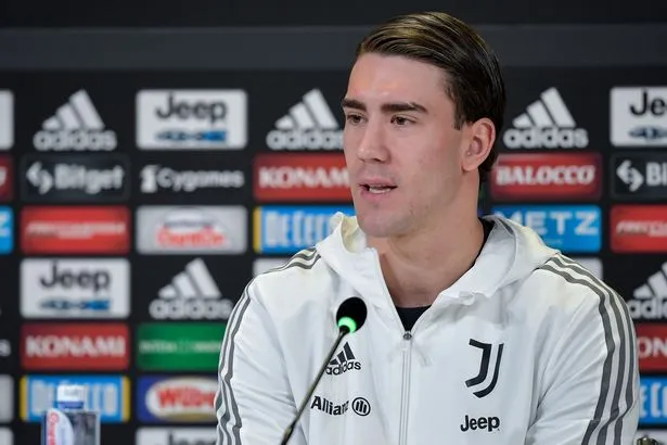 Được tung hô cùng Juventus, Vlahovic nói thẳng: 