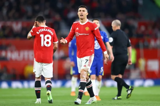 ‘I hope Ten Hag is watching’– Gary Neville TEARS into ‘embarrassing’ Rashford - Bóng Đá