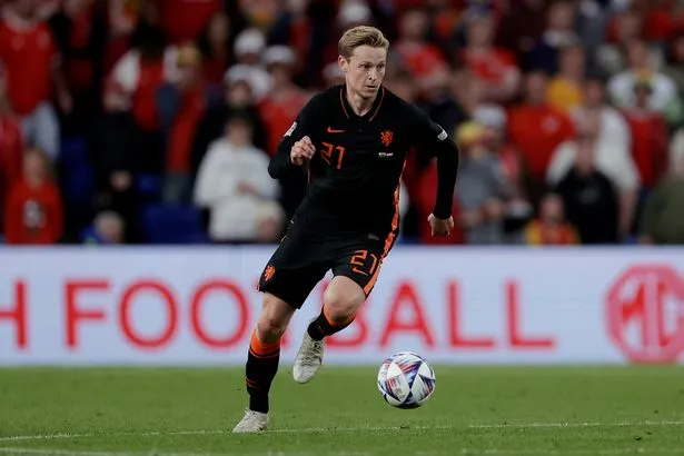 Frenkie de Jong and Ten Hag - Bóng Đá