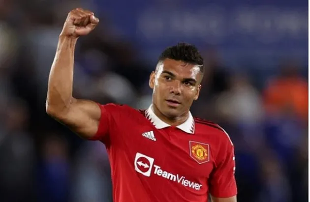 Tân binh Man Utd đang đe dọa vị trí của Casemiro - Bóng Đá