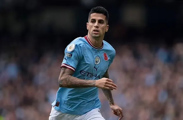 Joao Cancelo BLOCKS multiple Man City fan accounts on social media - Bóng Đá