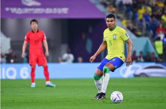 Lên công về thủ, Casemiro sắm vai 