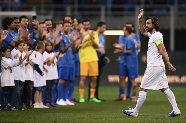 Ronaldo (Brazil) cùng dàn huyền thoại dự trận tri ân Pirlo - Bóng Đá