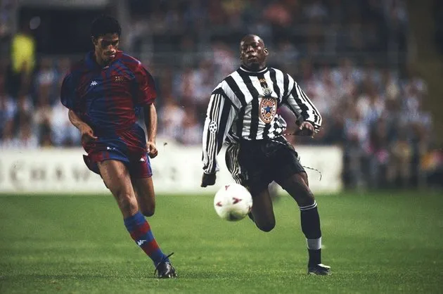Sốc với bí mật '3 bà 1 ông' của cựu danh thủ Faustino Asprilla - Bóng Đá