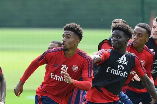 Arsenal chốt tương lai Reiss Nelson - Bóng Đá