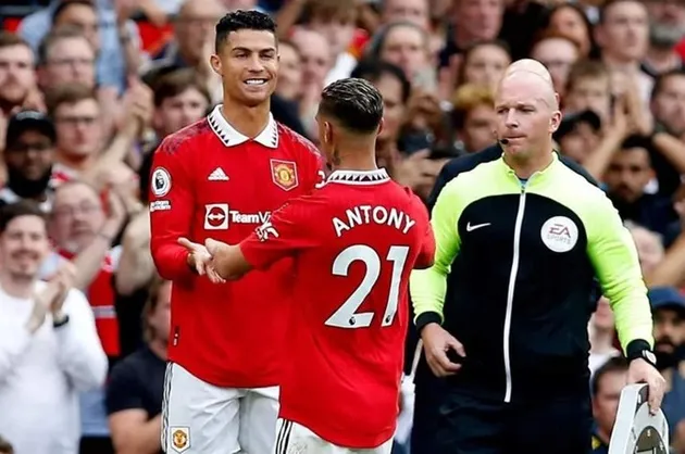 Antony tiết lộ cuộc nói chuyện với Ronaldo - Bóng Đá