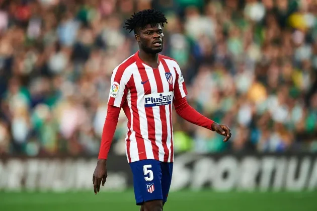 Thomas trains on the eve of Atletico Madrid's quarter-final - Bóng Đá