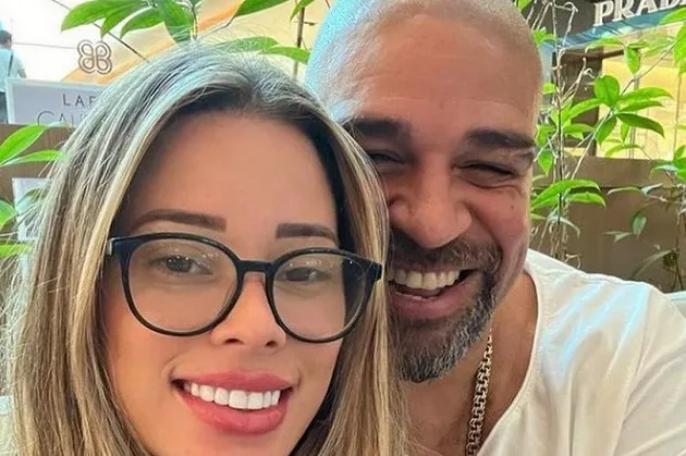 Adriano 'giải sầu' với 18 cô gái một lúc - Bóng Đá