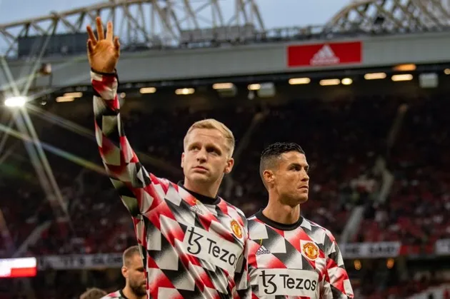 Van de Beek phải làm theo lời khuyên của Ten Hag - Bóng Đá