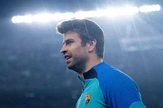 Tâm điểm Pique trong ngày tập cuối ở Barca - Bóng Đá