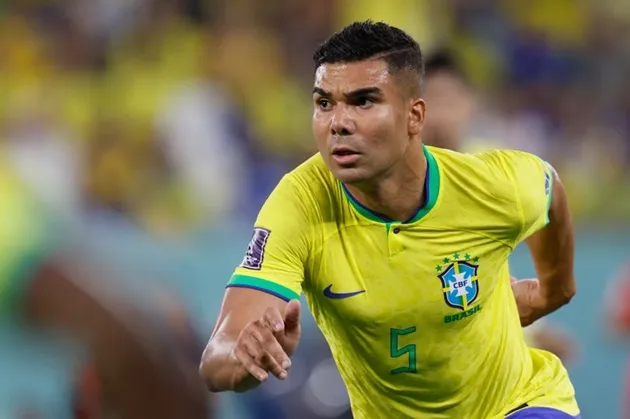 Roy Keane sends message to Manchester United midfielder Casemiro over World Cup form - Bóng Đá