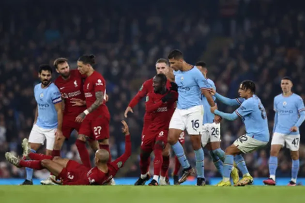 Fabinho vs Rodri - Bóng Đá