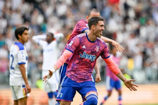 Juve cắt chuỗi thất bại, Roma xa rời top 4 - Bóng Đá
