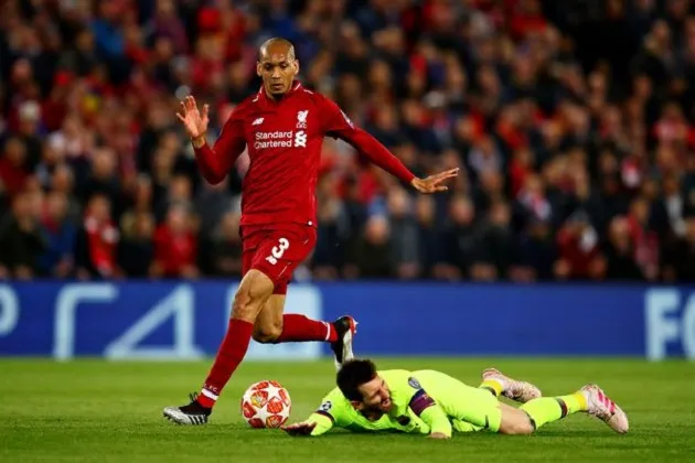 Nice guy Fabinho defends Messi over Anfield demolition criticism - Bóng Đá