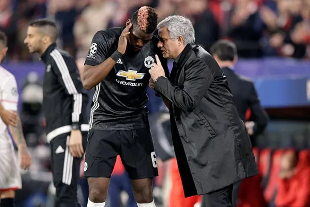 Mourinho cứng rắn trong cuộc chiến quyền lực với sao MU - Bóng Đá