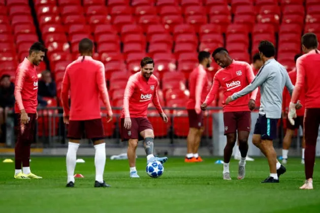 Messi phát tướng đáng kinh ngạc trong ngày đặt chân đến Wembley - Bóng Đá