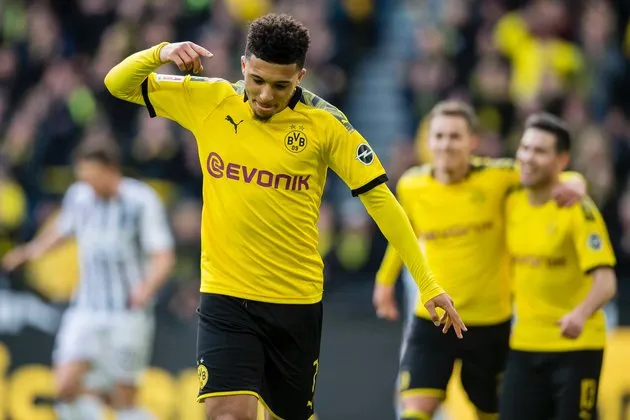 Man Utd chief Ed Woodward tables £45m bid for potential Jadon Sancho transfer alternative - Bóng Đá