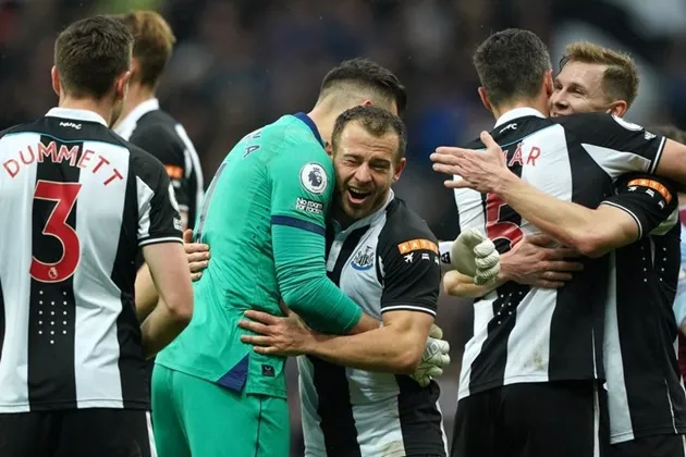 Newcastle tạm thoát hiểm - Bóng Đá