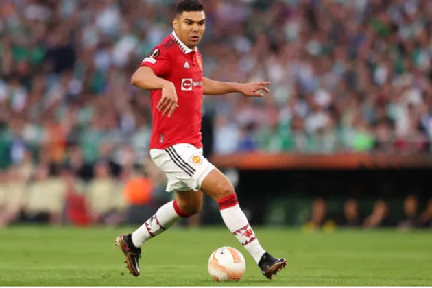 Casemiro the “midfield general” as Manchester United ease past Real Betis into Europa quarter - Bóng Đá