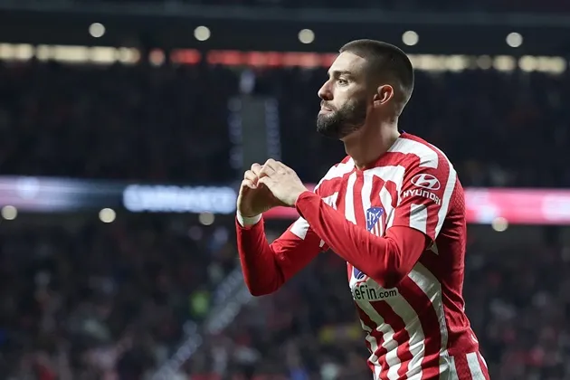 Barcelona will negotiate with Atletico Madrid to lower €15 million fee for winger (Yannick Carrasco) - Bóng Đá