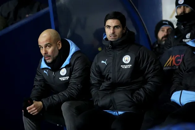 El Juego de tronos entre el Arsenal de Arteta y el City de Guardiola por la Premier - Bóng Đá