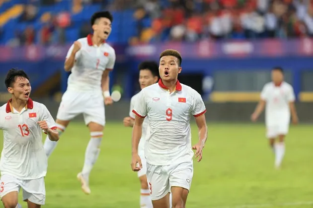 Hung thần cho Singapore và gà son của HLV Troussier - Bóng Đá