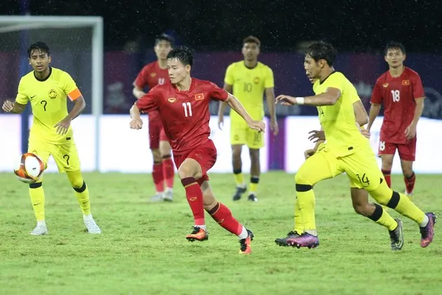 CĐV Malaysia cay cú; - Bóng Đá