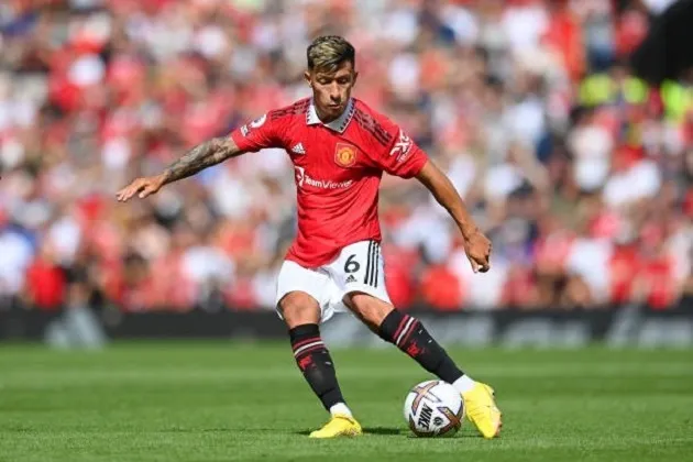 Man Utd star Lisandro Martinez responds to Roy Keane ahead of Carabao Cup final - Bóng Đá